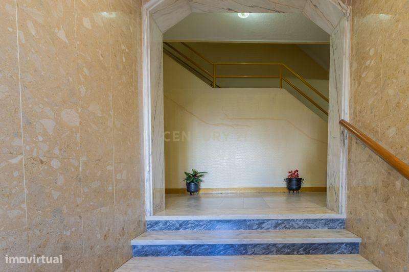 Excelente apartamento 3 assoalhadas na Marisol, na Charneca de Caparic-18