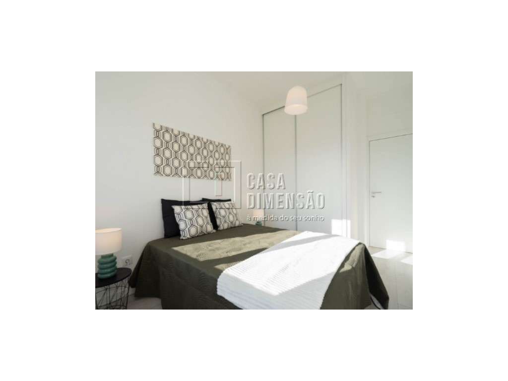 Apartamento de tipologia T2 com varanda, mobilado e equipado em Ben...-19