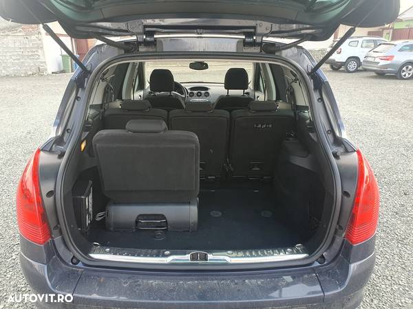 Peugeot 308 1.6HDi Confort Pack - 14