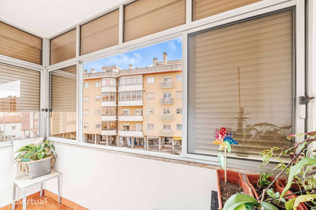 T2 totalmente remodelado no Cacém-31