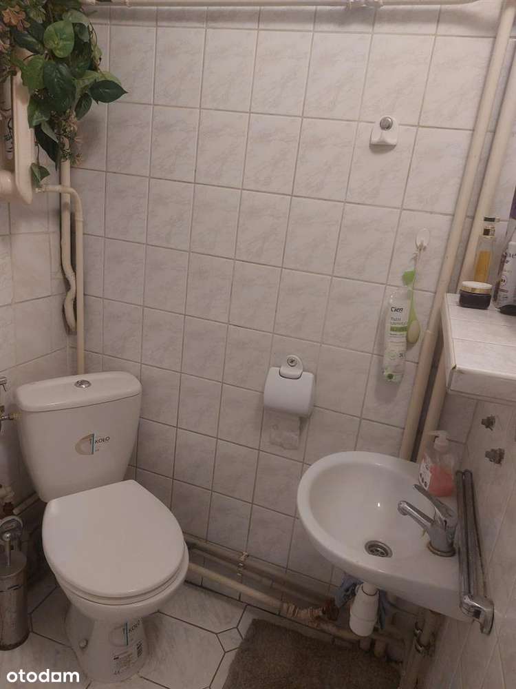 Klimatyczne, 2 pokojowe z wyposażeniem, I piętro w centrum-12