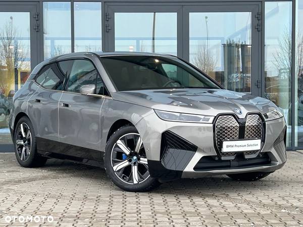 BMW iX xDrive40 - 2