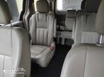 Chrysler Town & Country - 5