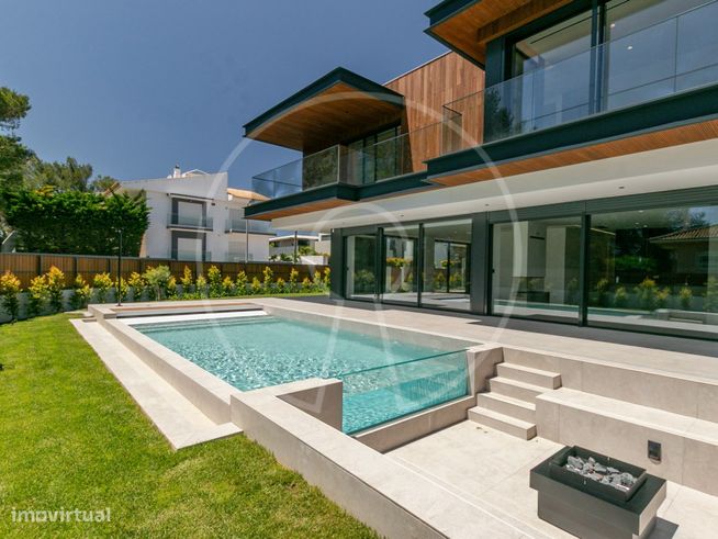 Luxuosa moradia T6 contemporânea em Birre-0