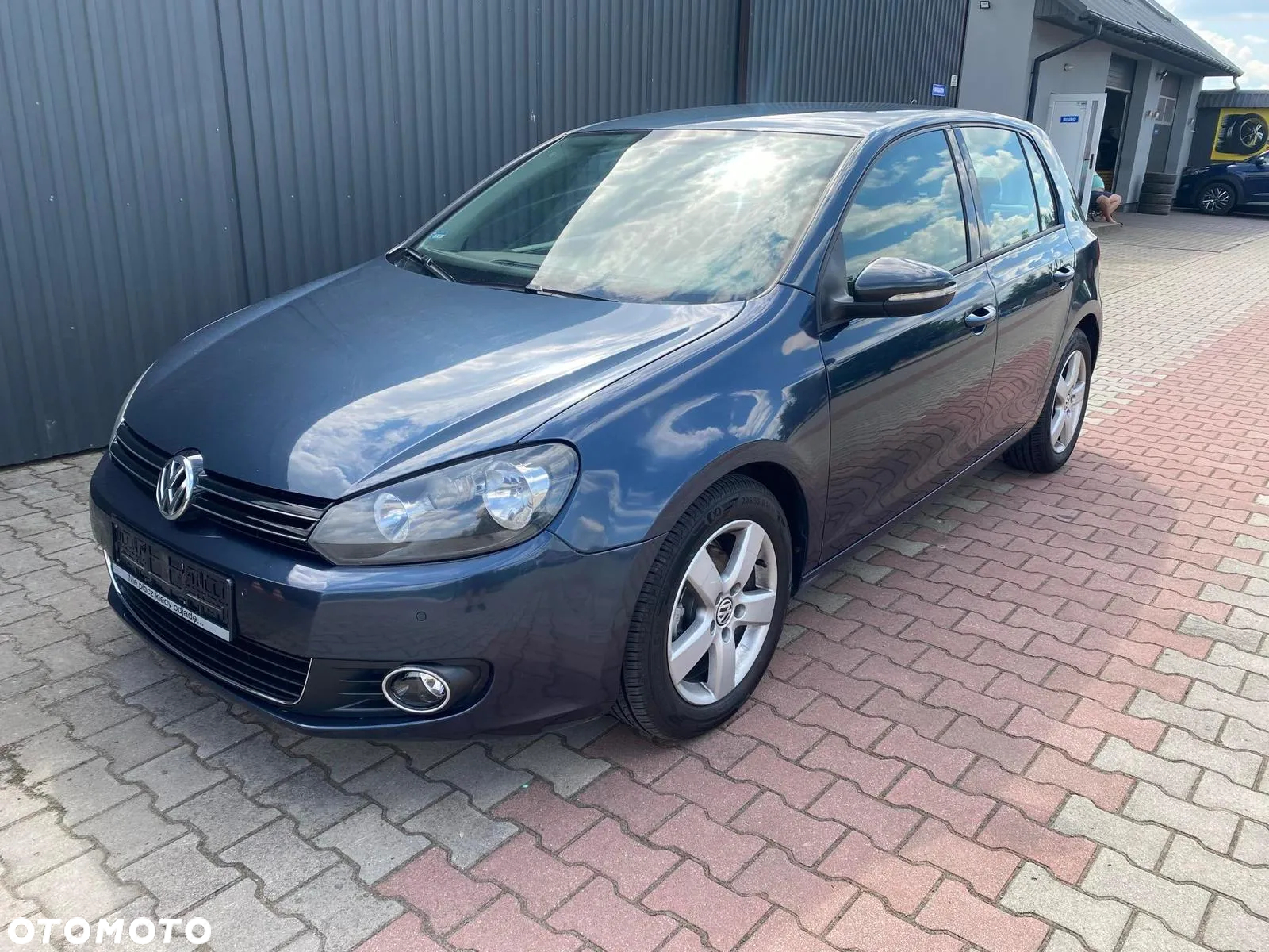 Volkswagen Golf VI 1.6 TDI Comfortline - 16