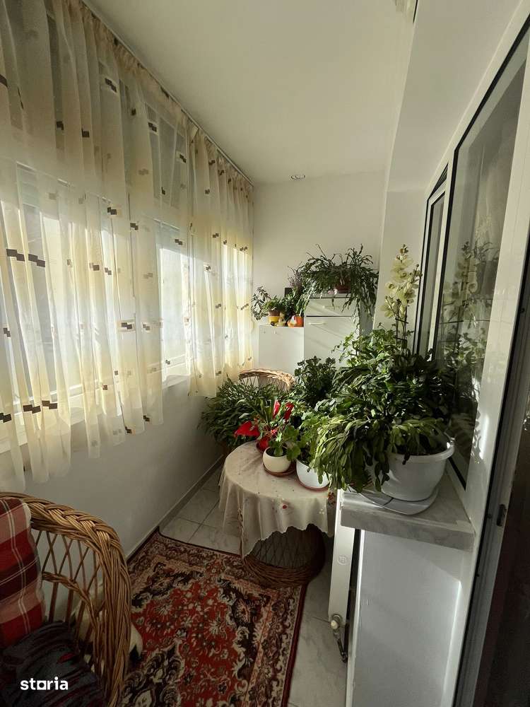 OANCEA-TATARASI ap.2 camere, etajul.1/4, curat, decomandat!-1