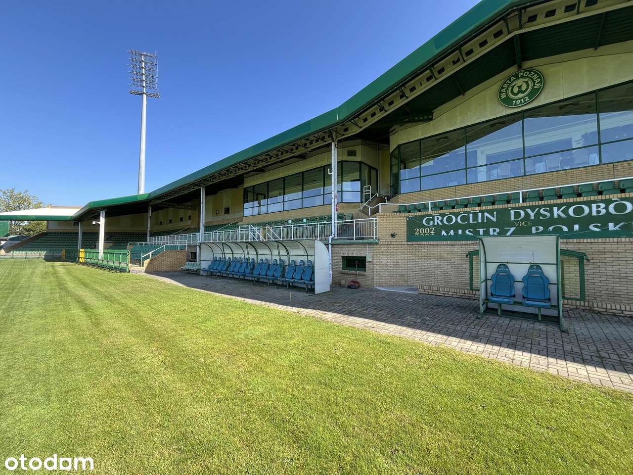 Obiekt hotelowo-sportowy - Hotel Groclin-19