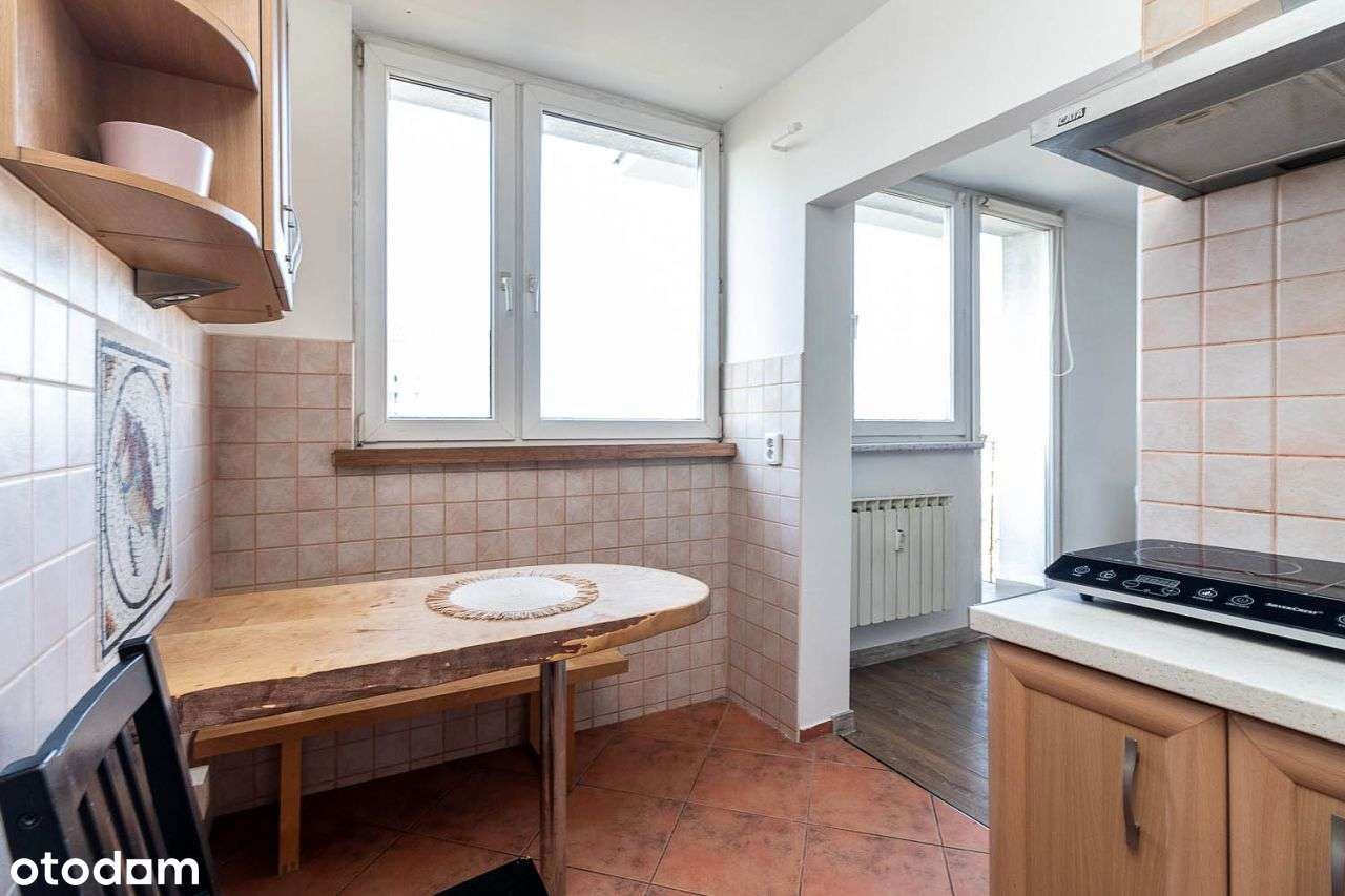 2 pok | przestronny układ | balkon | świetna lokal-9