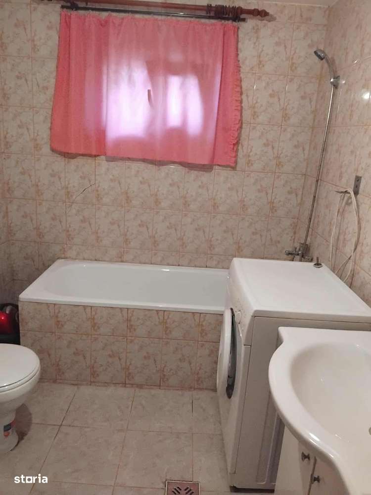 Vând vila  la o distanta de 15min de Roman sau schimb cu apartament - Imagine principală: 5/11