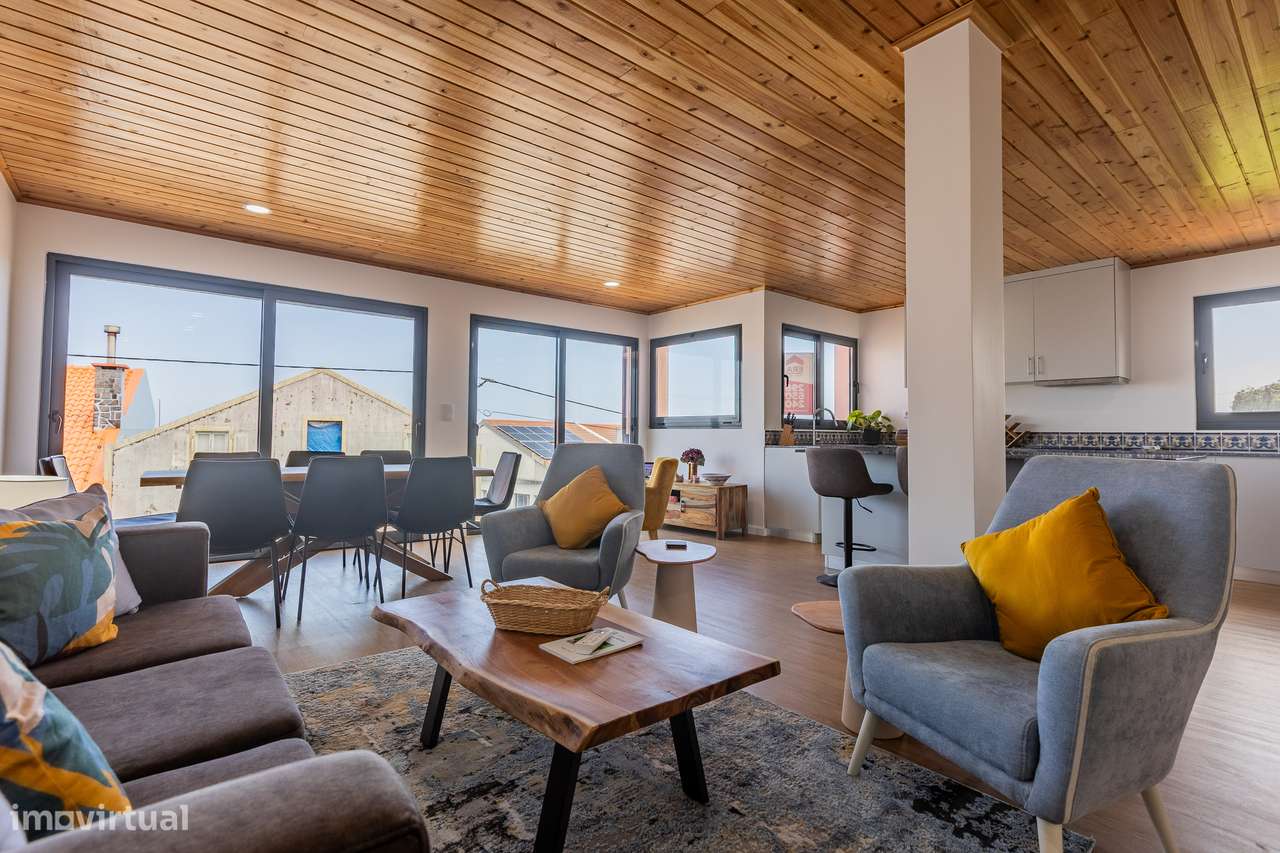 Moradia Nova Isolada V4 em Capelas, Ponta Delgada - Grande imagem: 4/15