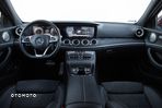 Mercedes-Benz Klasa E 220 d 4-Matic 9G-TRONIC - 21