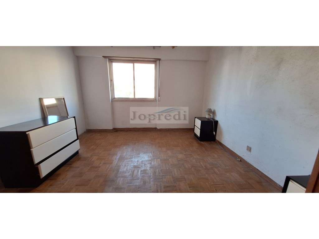 T1 com garagem box e arrecadação - Grande imagem: 5/11