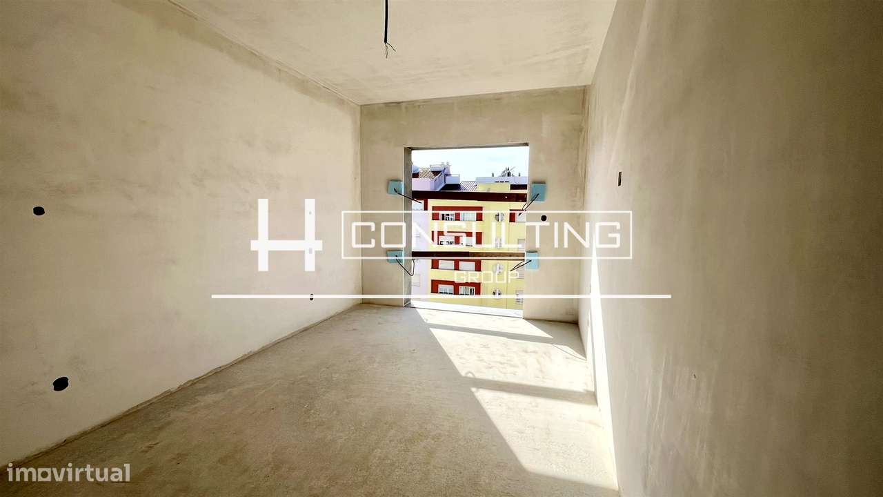 Apartamento T3 Venda em Corroios,Seixal-11