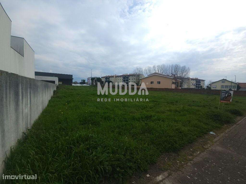 Terreno Urbano para Construção de Moradia Unifamiliar no Centro de Est - Grande imagem: 4/5