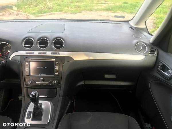 Ford Galaxy 2.0 TDCi Titanium - 15