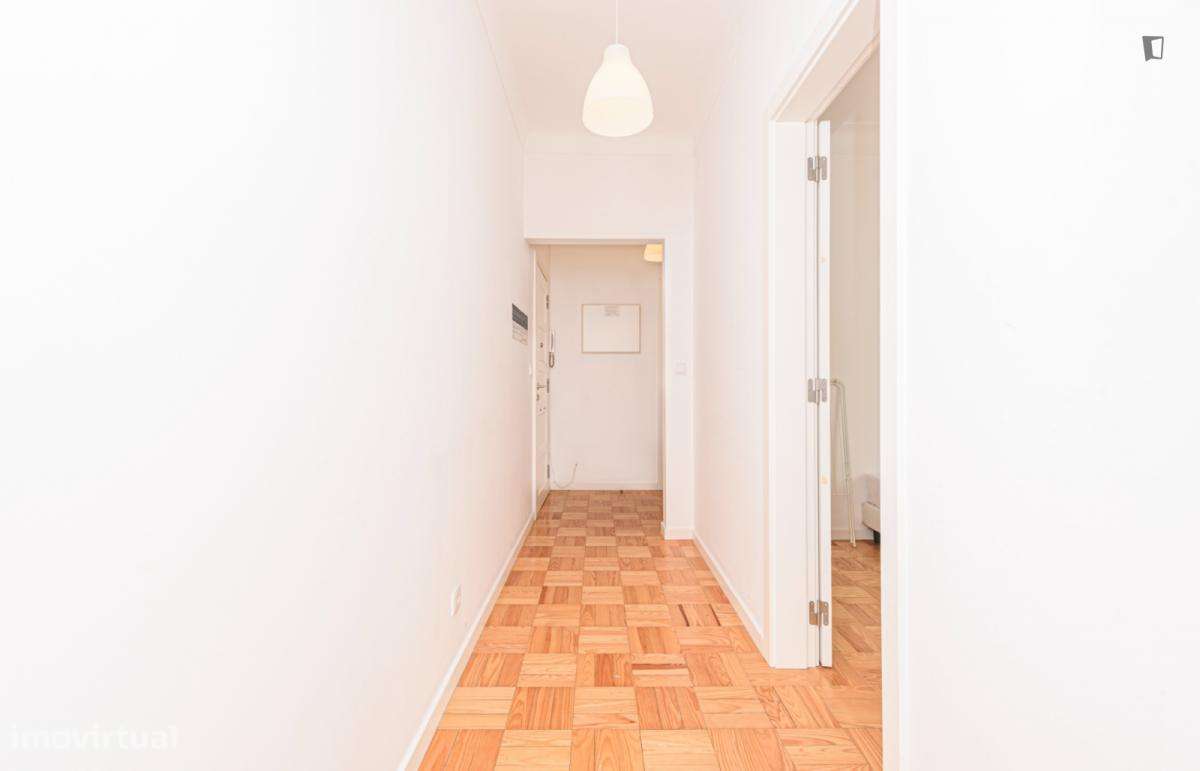 Quarto - localizado em Sete Rios Lisbon - Grande imagem: 4/9