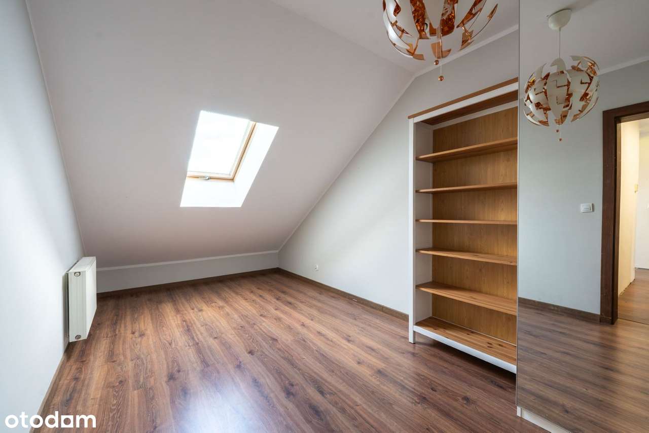 137 m² przestrzeni i komfortu – dwupoziomowe mieszkanie z balkonami-14