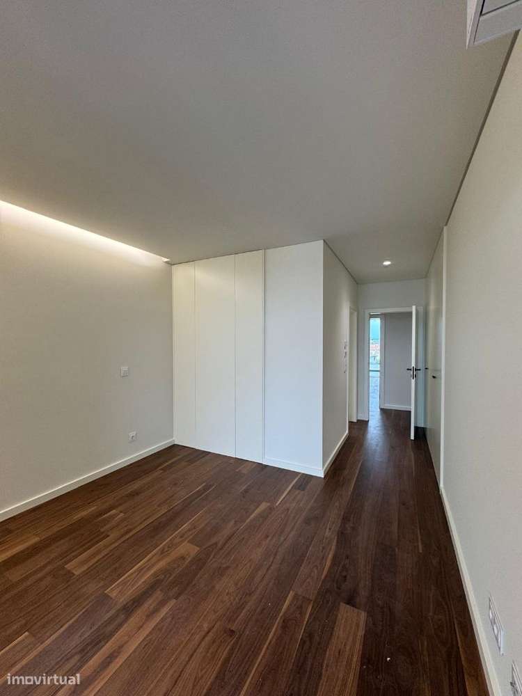 T4 Penthouse Gaia - Último Piso - Novo -Terraço 492 m2 Metro João Deus-24