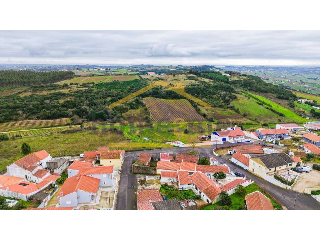 Moradia T2 -Zibreira de Fetais- Sobral de Monte Agraço-6