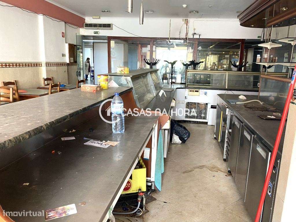 Estabelecimento Comercial para Venda em Almada no centro comercial ... - Grande imagem: 4/10