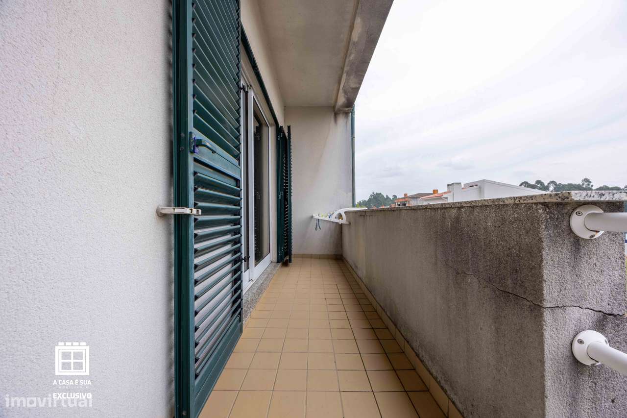 Moradia T3 com Suite e Garagem para 3 Viaturas em Rio Meão - Exclusivo-5
