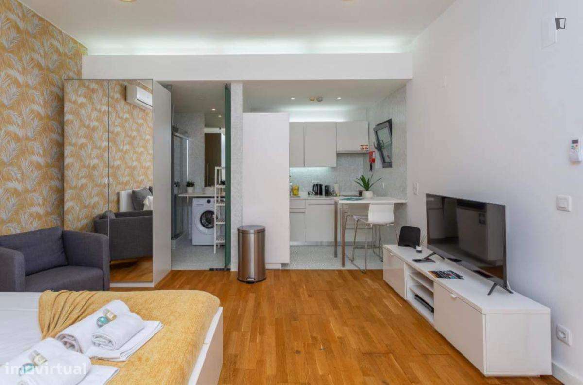 Estúdio - localizado em Benfica Lisbon - Grande imagem: 2/6