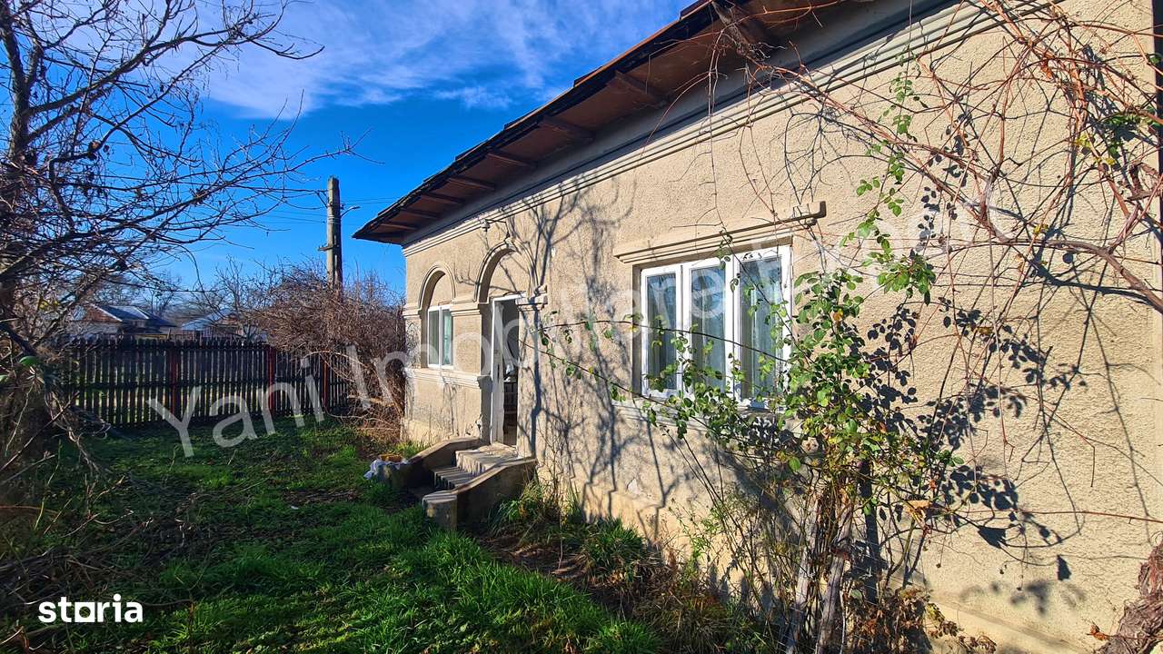 Casă de vânzare în comuna Merișani, sat Vâlcelele, județ Argeș.-2