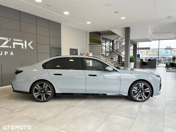 BMW Seria 7 - 7