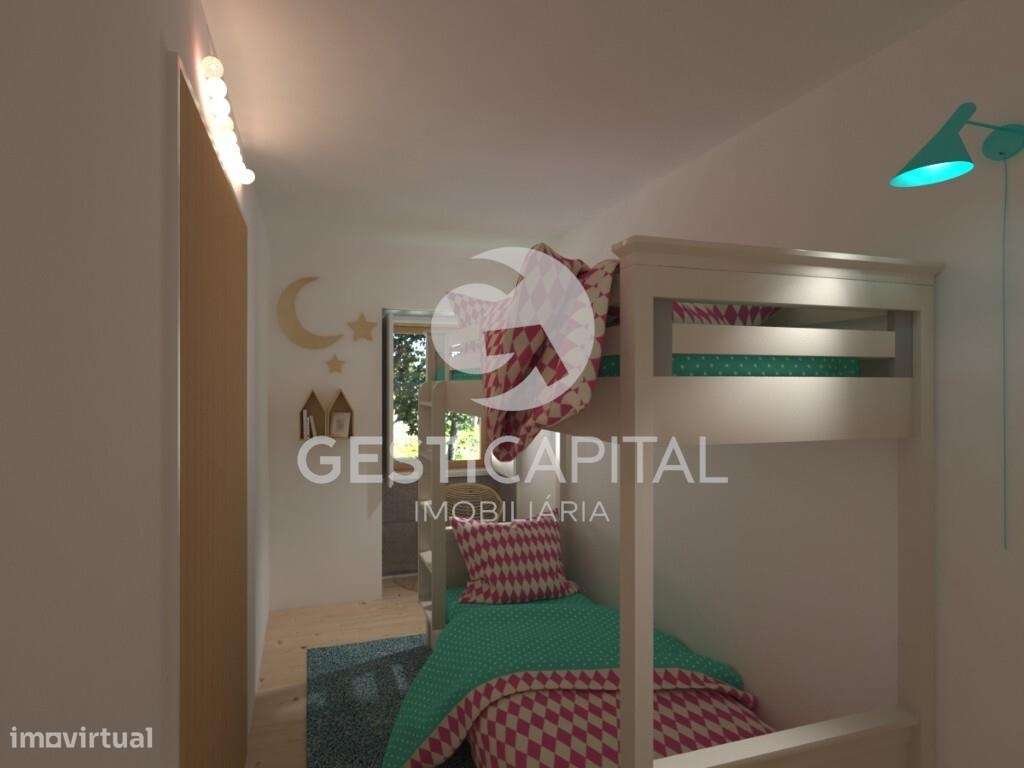 Moradia para recuperar com terreno em Vila Boa do Bispo, Marco de Cana-9