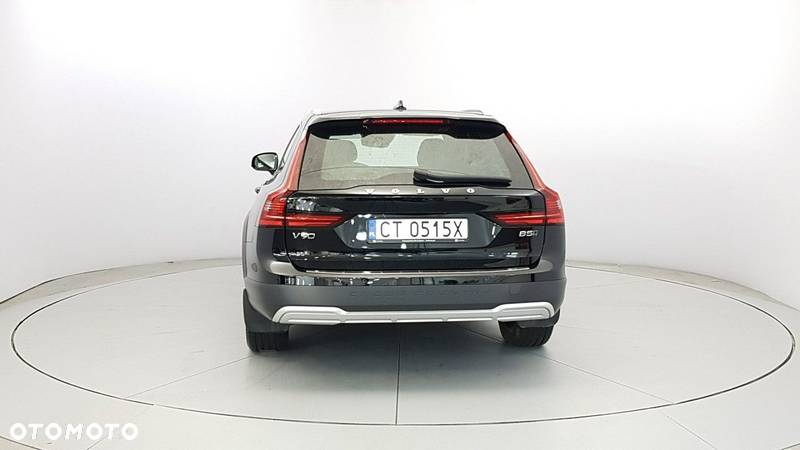 Volvo V60 Cross Country - 6