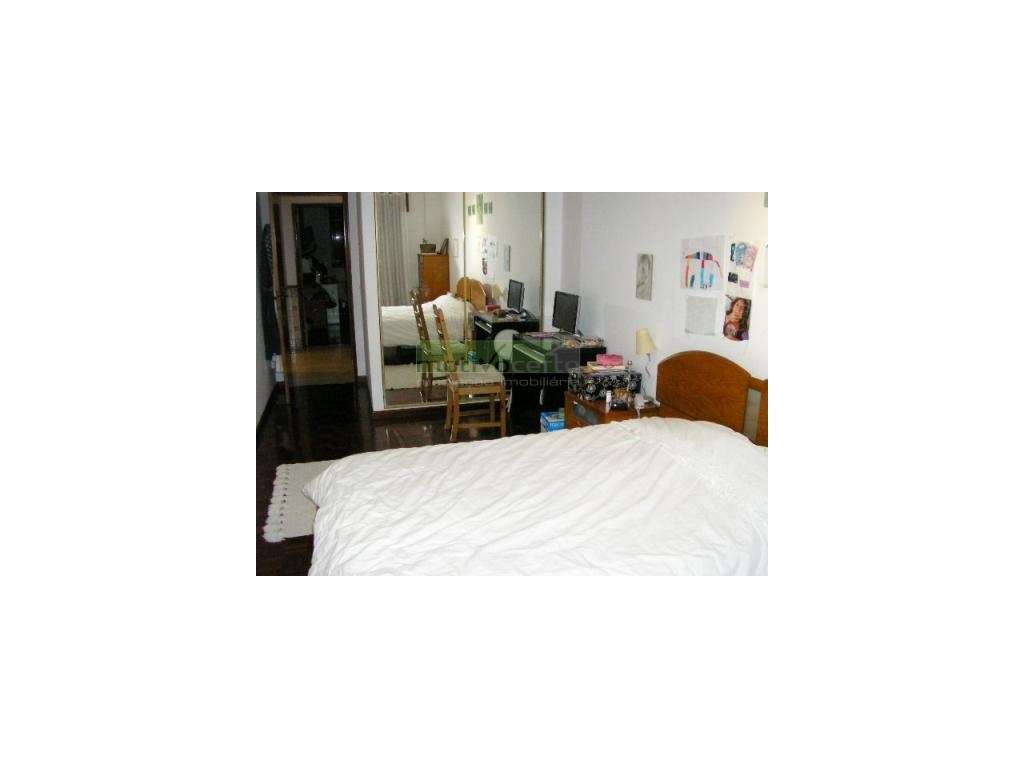 O Seu Novo Lar em Sintra. T2 com Lareira nos Casais de Mem Martins.-5