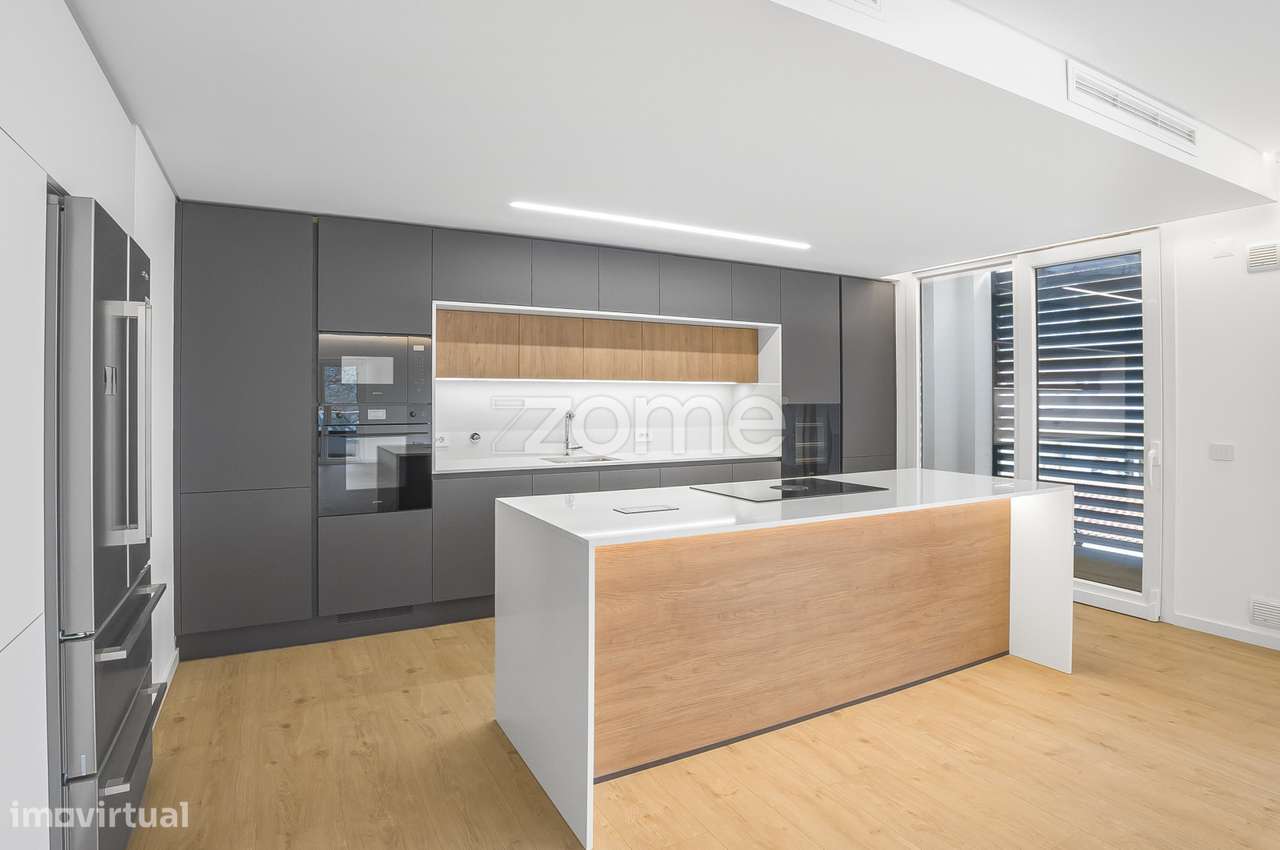 Apartamento T3 Novo na Praia da Parede - Grande imagem: 4/37