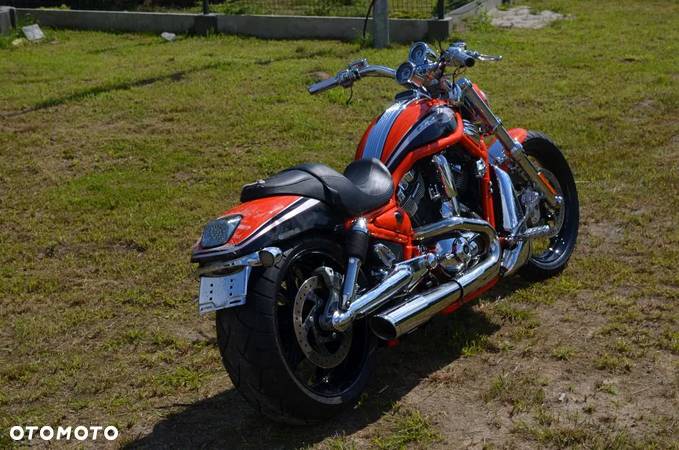 Harley-Davidson V-Rod Night Rod - 2