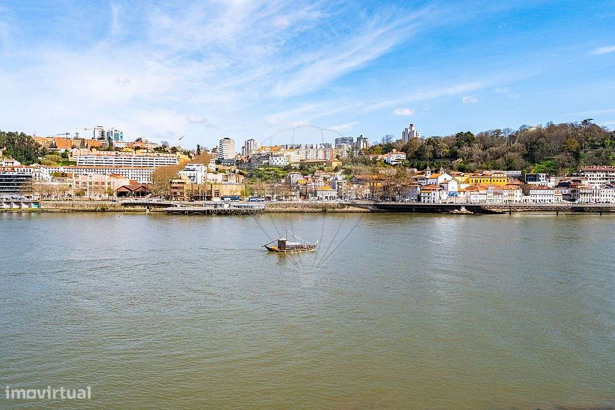 Apartamento T3 para arrendamento - Grande imagem: 2/44