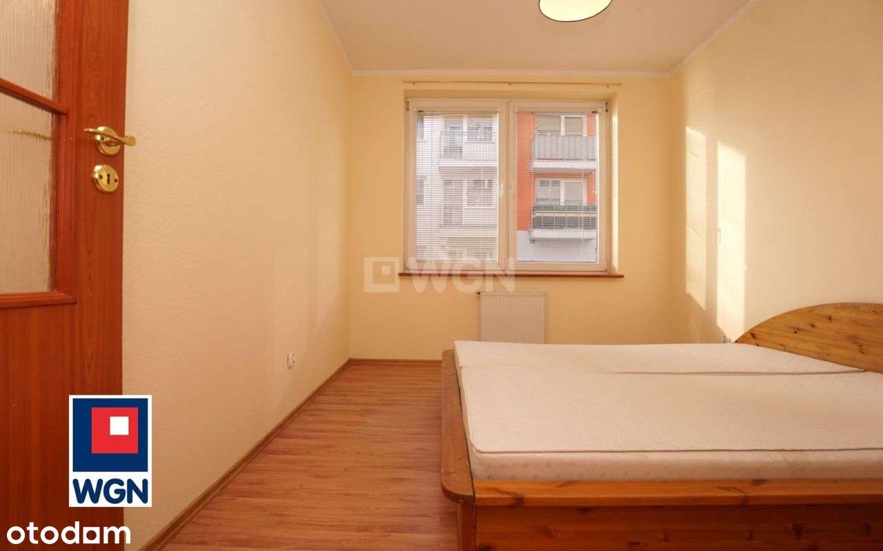 Mieszkanie z dużym tarasem.-16