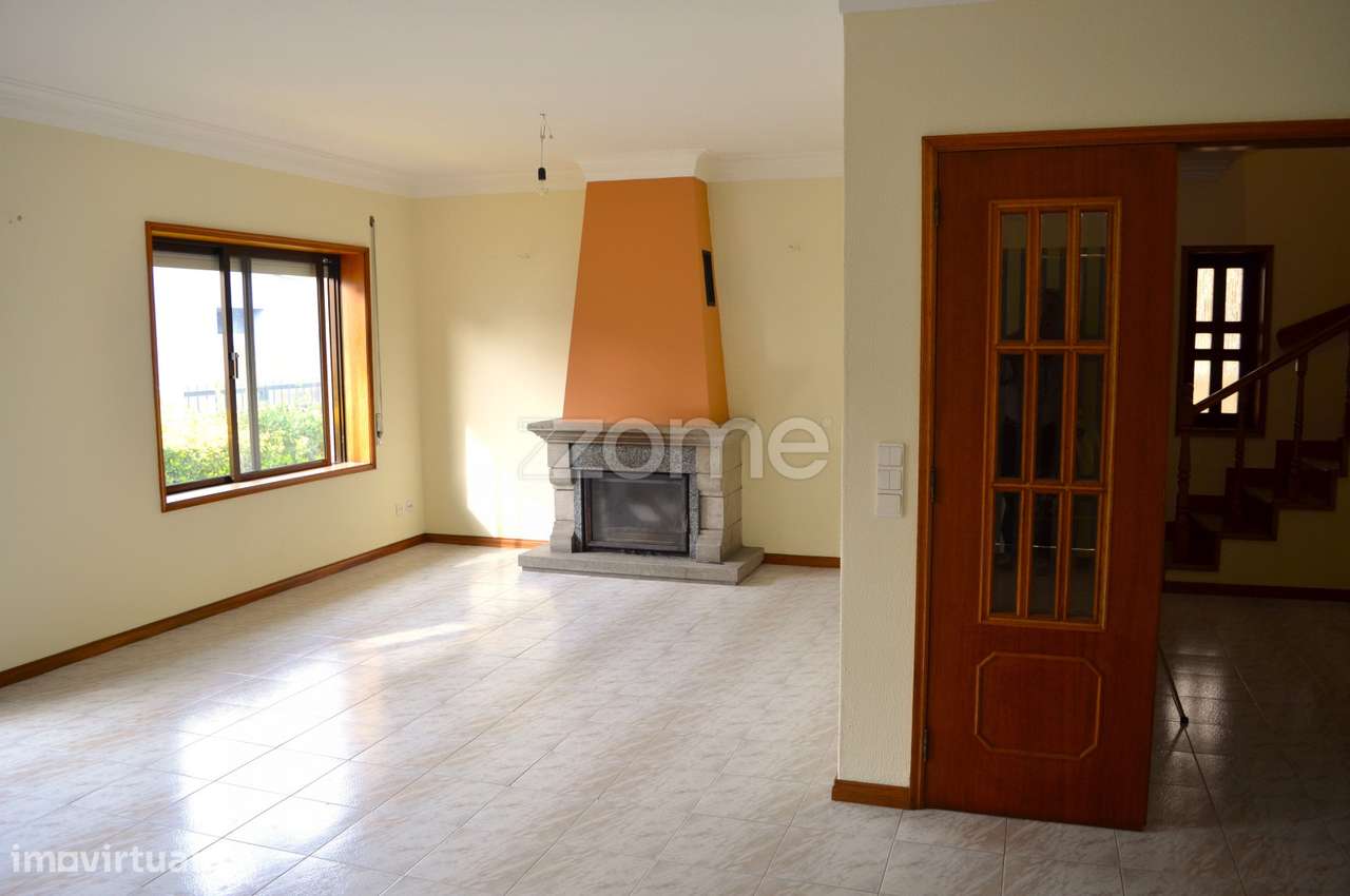 Moradia T5 com 3 frentes em S. Mamede de Infesta - Grande imagem: 5/21