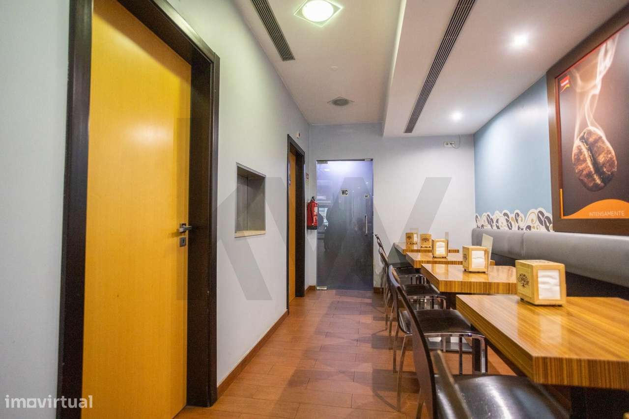 Trespassa-se  Negócio de Pastelaria no Centro do Cacém ☕. - Grande imagem: 4/29