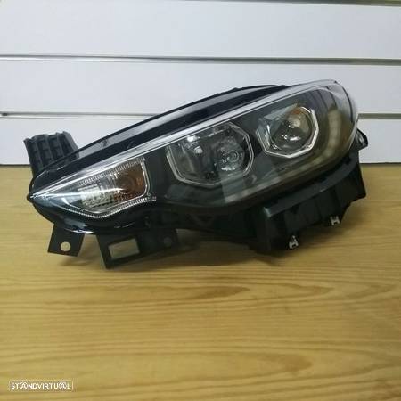 Farol Esquerdo - Fiat Tipo modelo: 2016 Novo - 3