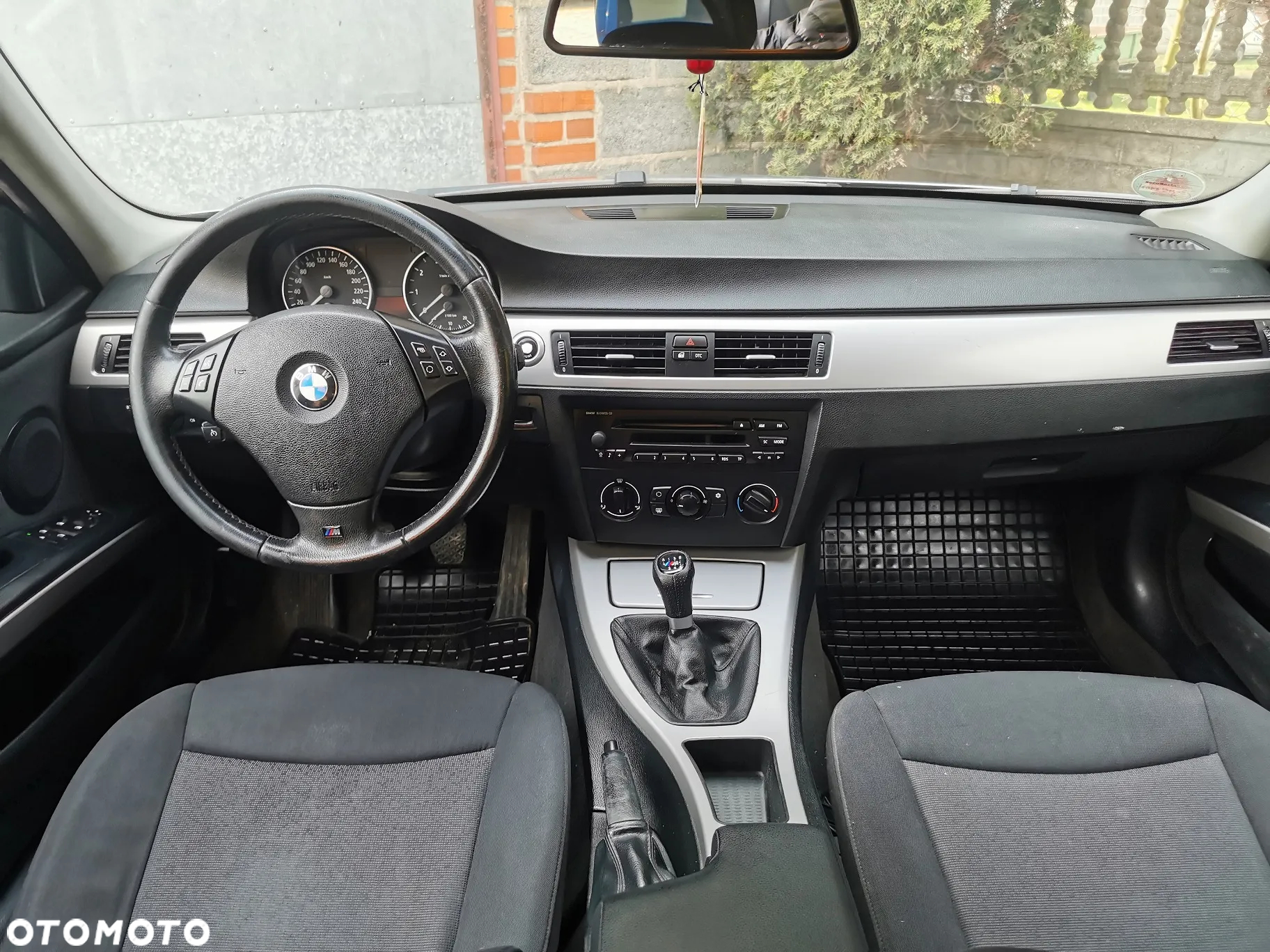 BMW Seria 3 320i - 9