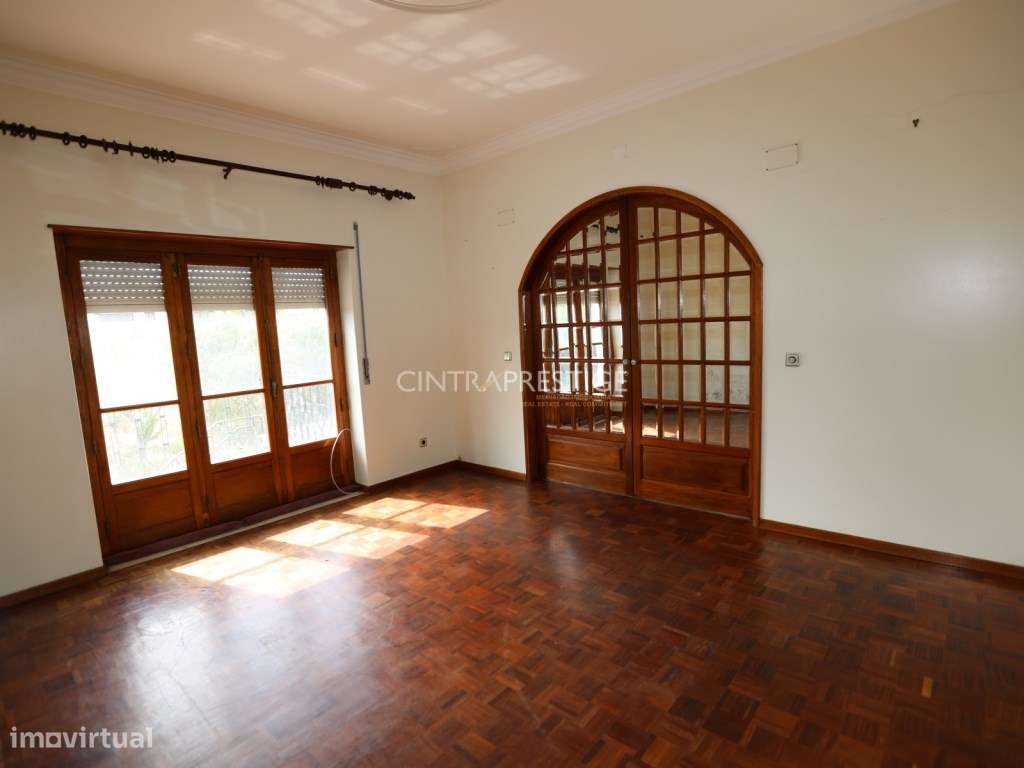 Moradia Isolada de 7 Assoalhadas em Montelavar - Sintra-9
