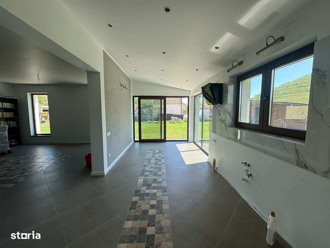 0% comision Casa individuala P+E+Pod-1000 mp teren - sat Pata - Imagine principală: 3/20