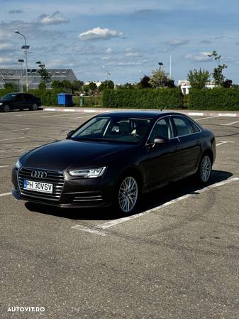 Audi A4 - 1