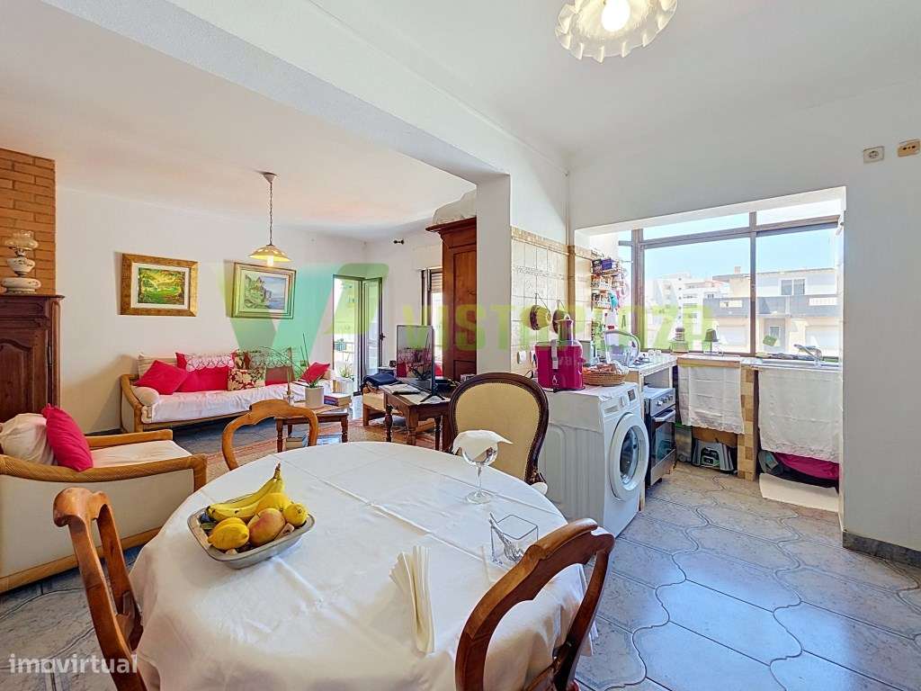 Apartamento T2 em Portimão, perto da Zona Ribeirinha-4