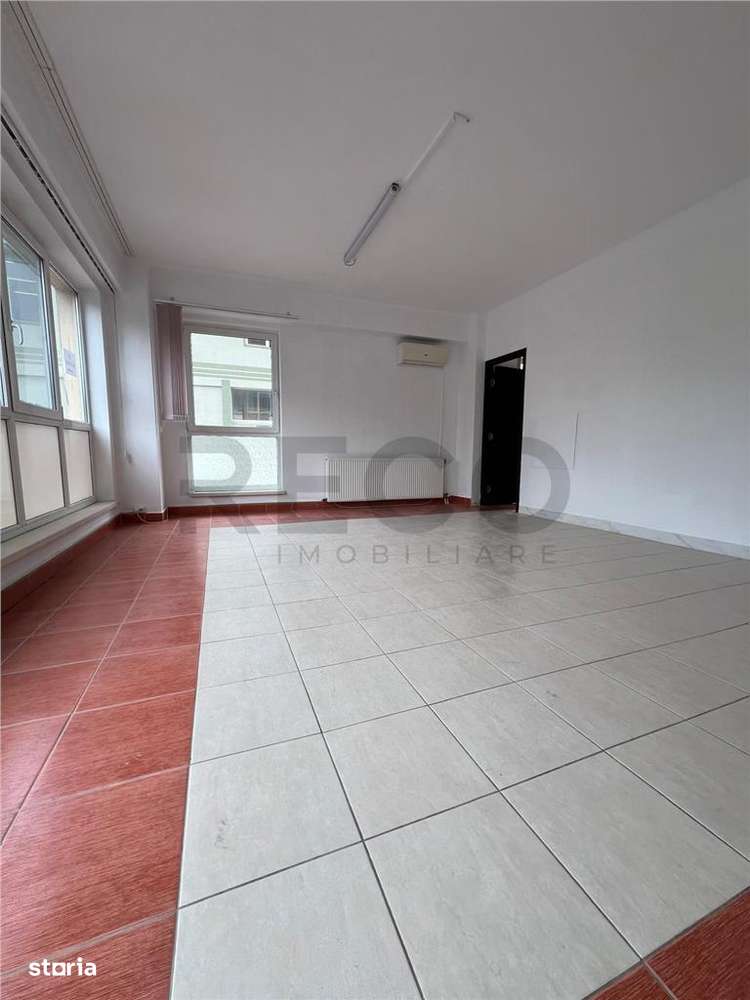 RECO , Spatiu comercial de inchiriat, Iosia, Oradea - Imagine principală: 4/7