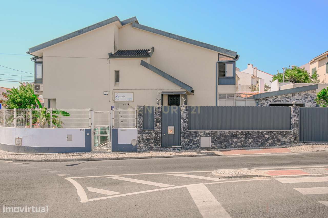 T2+2 Renovado com Sótão, Espaço Exterior e Garagem — Centro de Tires-22
