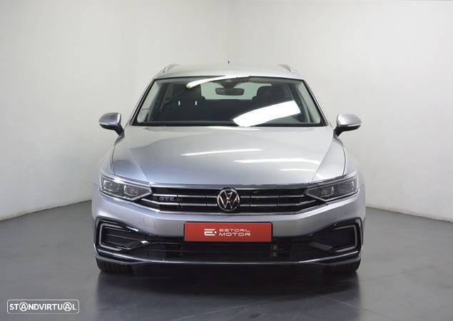 VW Passat Variant - 2