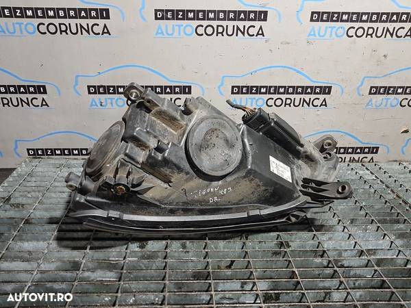 Far Dreapta Volkswagen Tiguan 5N 2007 - 2011 SUV 4 Usi (789) Xenon - 4