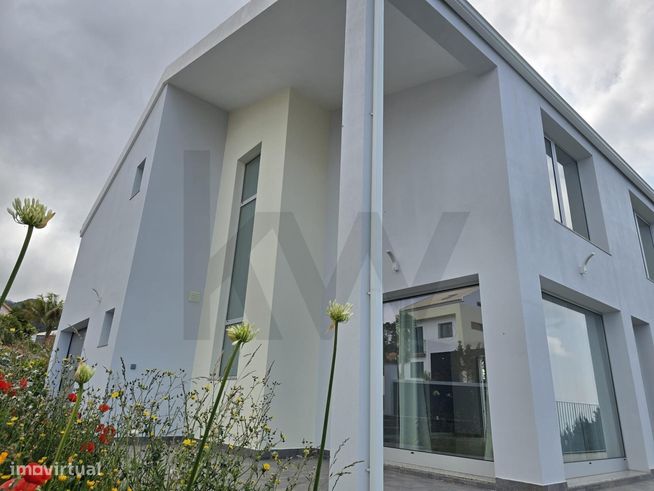 Moradia T3 com Piscina e Vista Mar nos Prazeres | Calheta-12