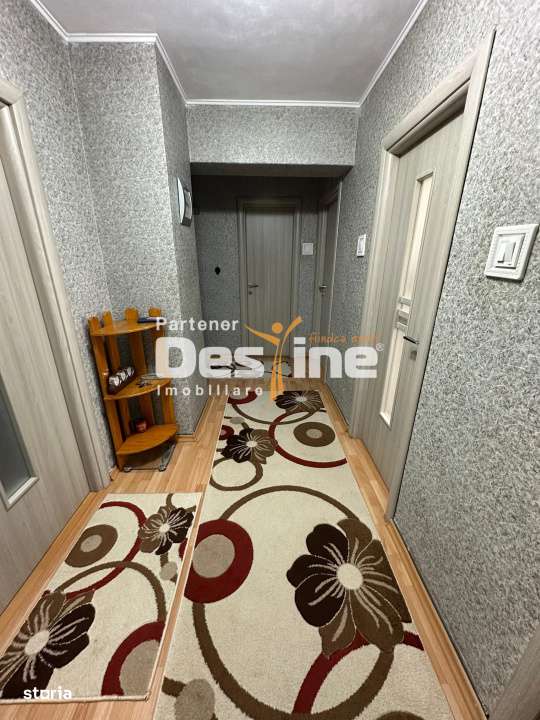 Apartament 3 camere, 70 mp utili, lift nou, zona centrala – Pascani - Imagine principală: 5/5