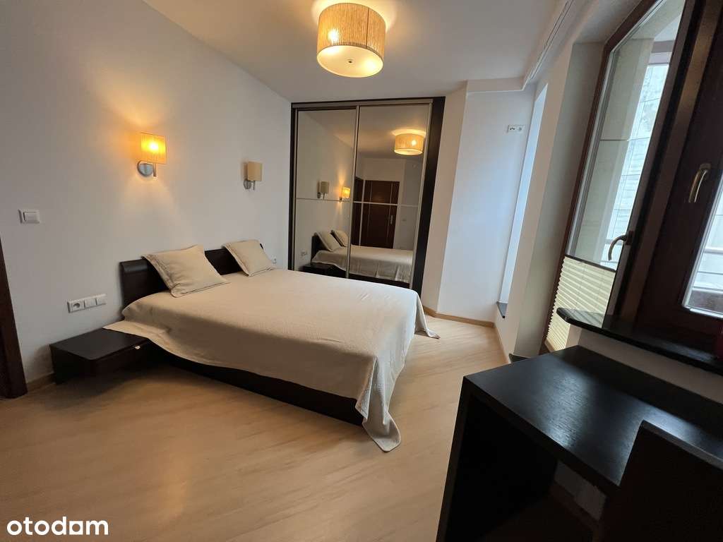 Na sprzedaż apartament w samym Centrum!-4